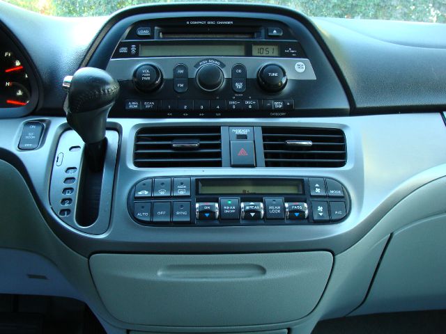 Honda Odyssey 2007 photo 2