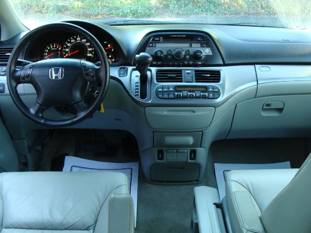 Honda Odyssey 2007 photo 3