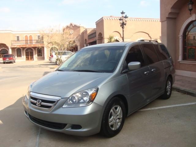 Honda Odyssey Open-top MiniVan