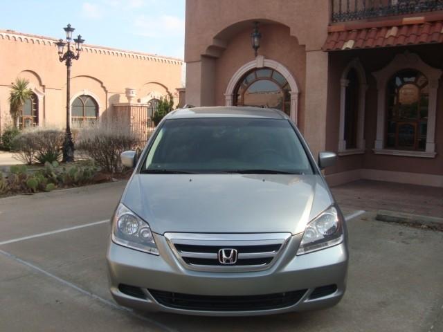 Honda Odyssey 2007 photo 2