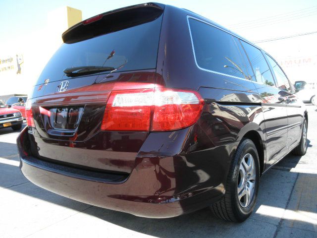 Honda Odyssey LS 2WD MiniVan