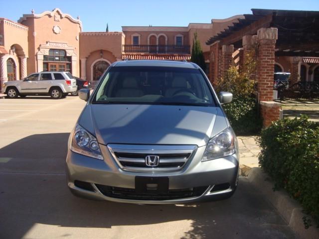 Honda Odyssey 2007 photo 2