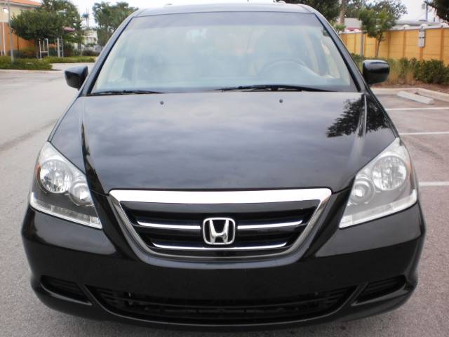 Honda Odyssey 2007 photo 2