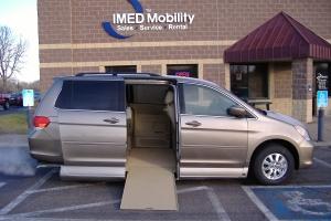 Honda Odyssey LS 2WD Handicap-Accessible Vehicle