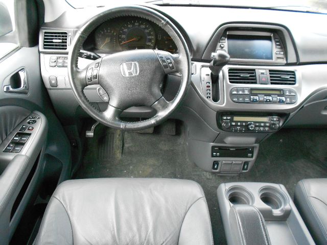 Honda Odyssey 2007 photo 2