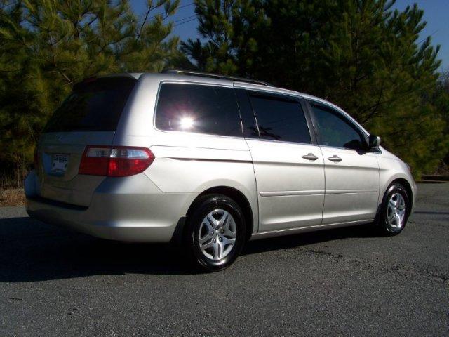 Honda Odyssey 2007 photo 2