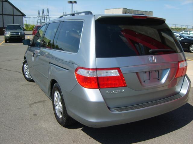 Honda Odyssey 2007 photo 2