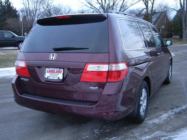 Honda Odyssey 2007 photo 3