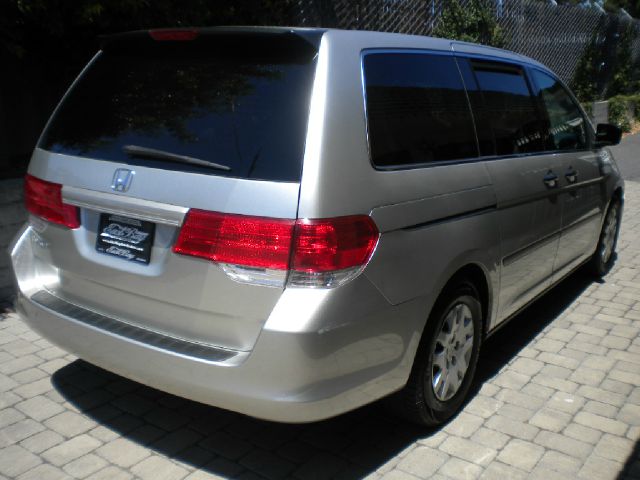 Honda Odyssey 2008 photo 2