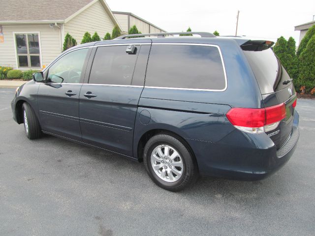 Honda Odyssey 2010 photo 2