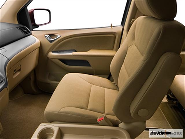 Honda Odyssey 2010 photo 7