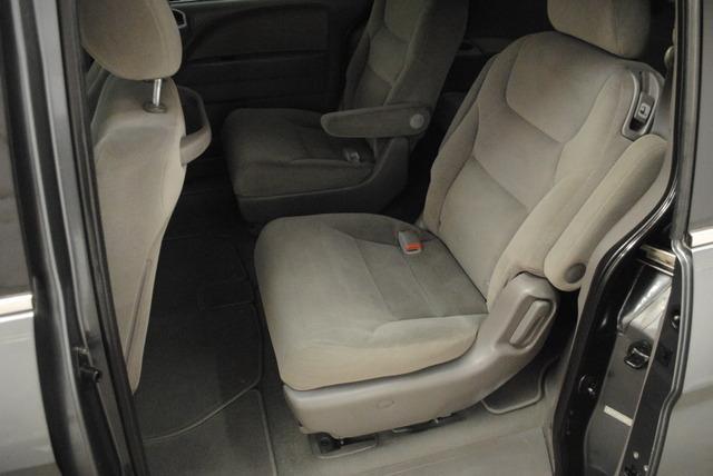 Honda Odyssey 2010 photo 1