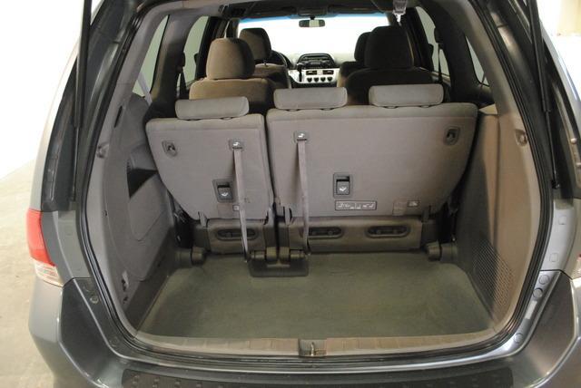 Honda Odyssey 2010 photo 13