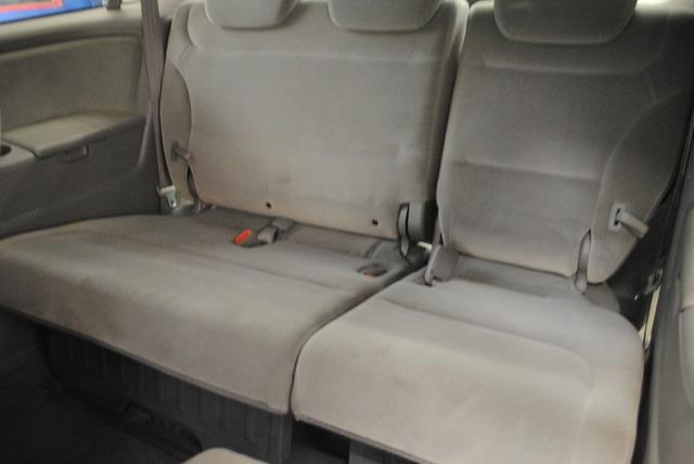 Honda Odyssey 2010 photo 4