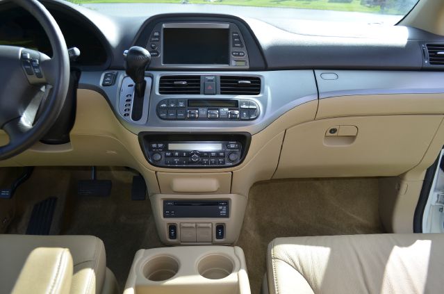 Honda Odyssey 2010 photo 15