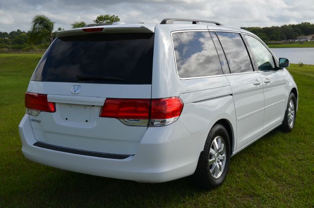 Honda Odyssey 2010 photo 3