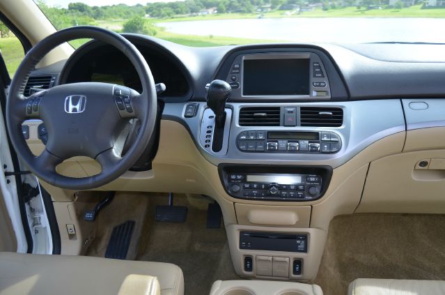 Honda Odyssey 2010 photo 35