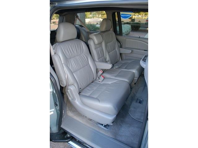 Honda Odyssey 2010 photo 5