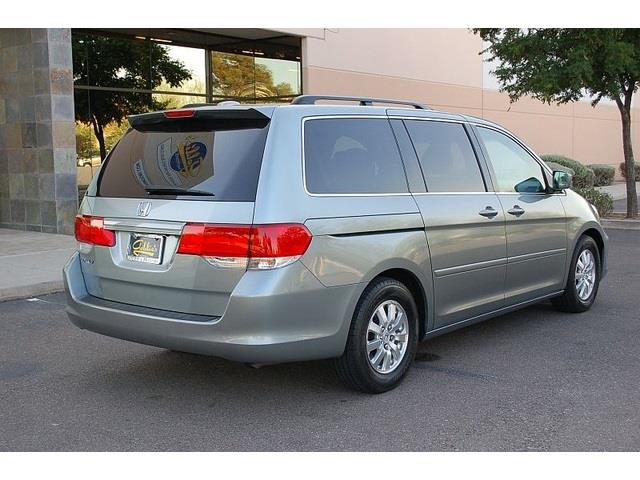 Honda Odyssey 2010 photo 7