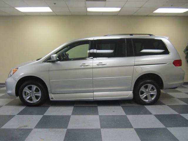 Honda Odyssey 2010 photo 17