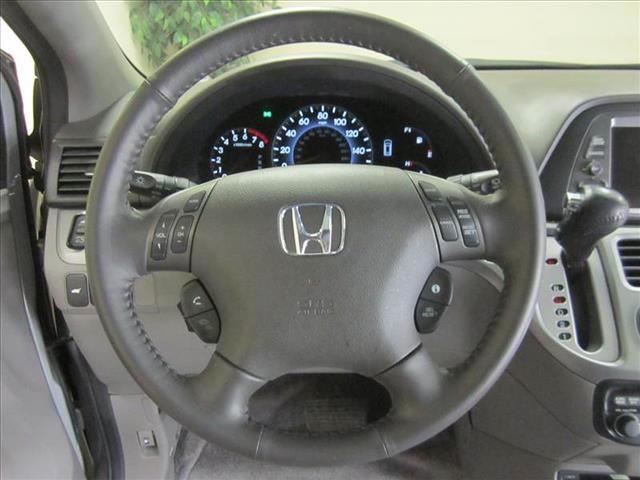 Honda Odyssey 2010 photo 24