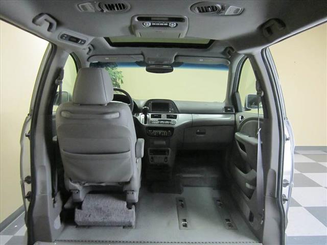 Honda Odyssey 2010 photo 3