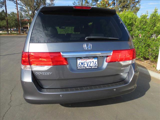 Honda Odyssey 2010 photo 1