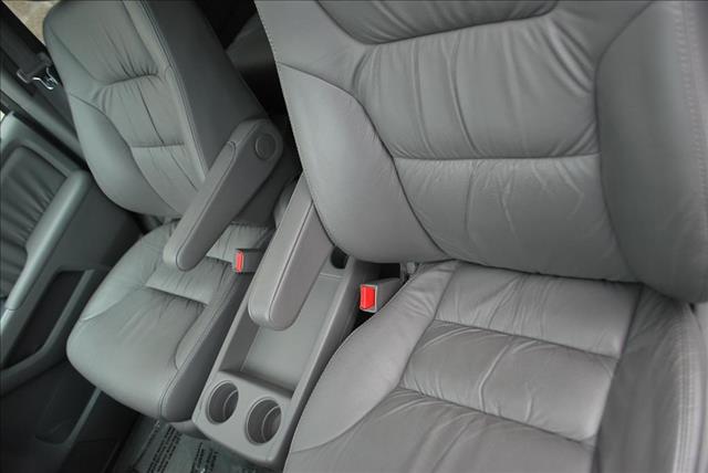 Honda Odyssey 2010 photo 28