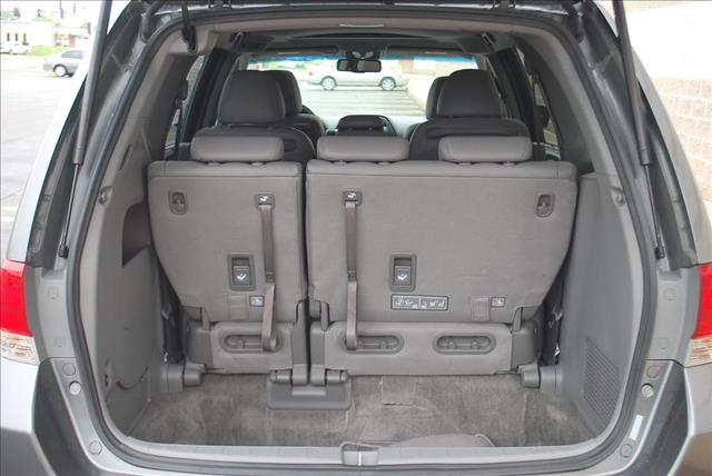 Honda Odyssey 2010 photo 5