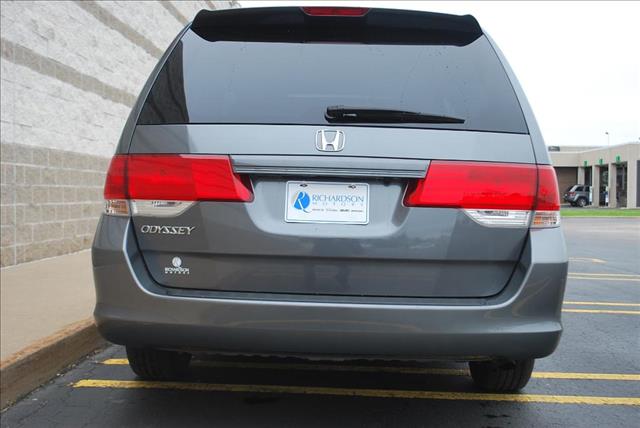 Honda Odyssey 2010 photo 9