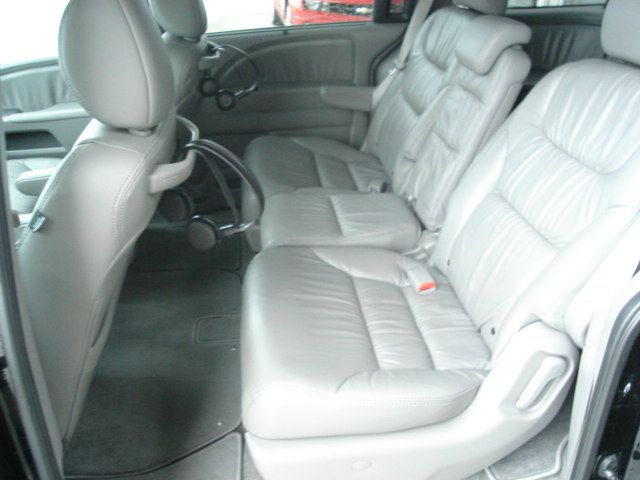 Honda Odyssey 2010 photo 6