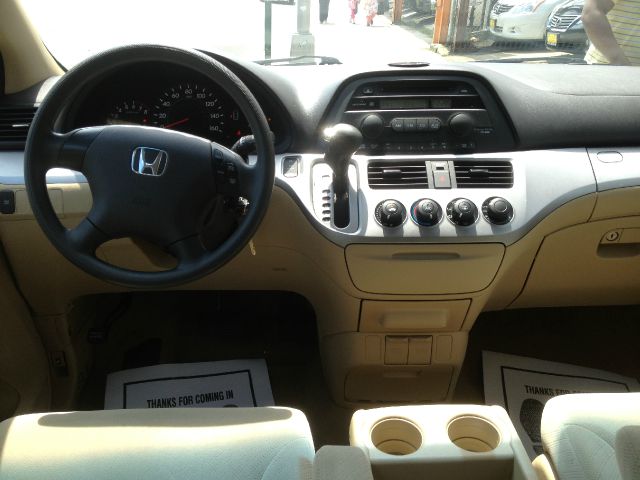 Honda Odyssey 2010 photo 14