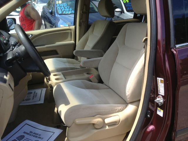 Honda Odyssey 2010 photo 25