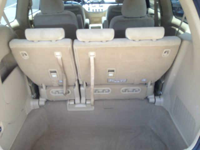 Honda Odyssey 2010 photo 3