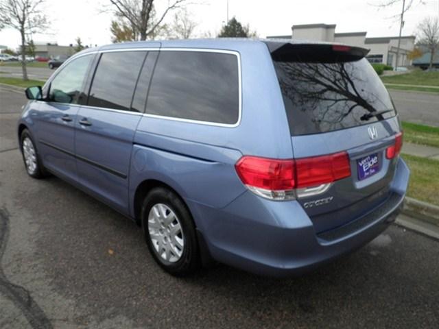 Honda Odyssey 2010 photo 3