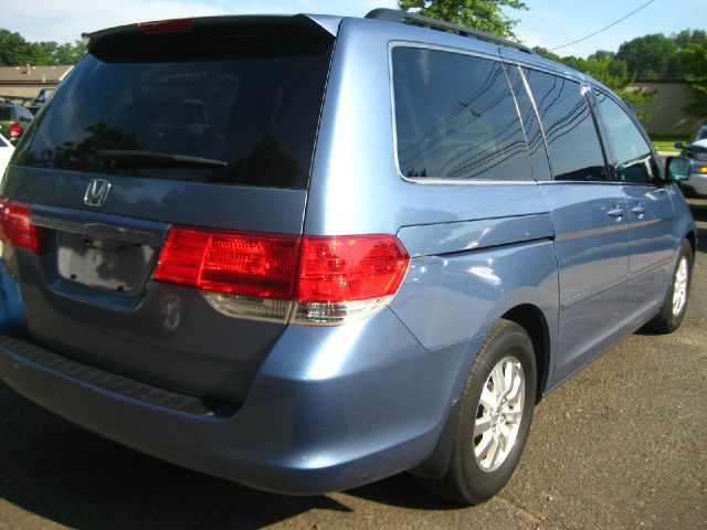 Honda Odyssey 2010 photo 2