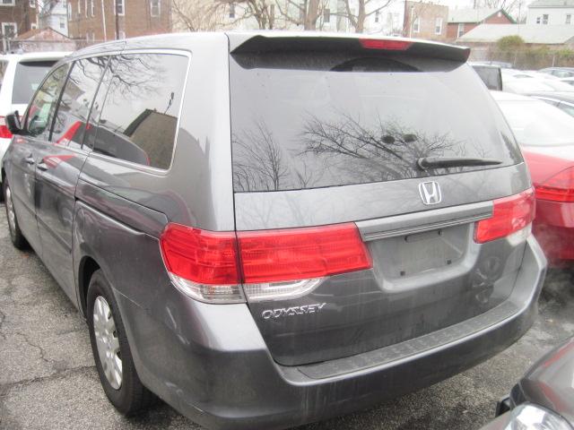 Honda Odyssey 2010 photo 2