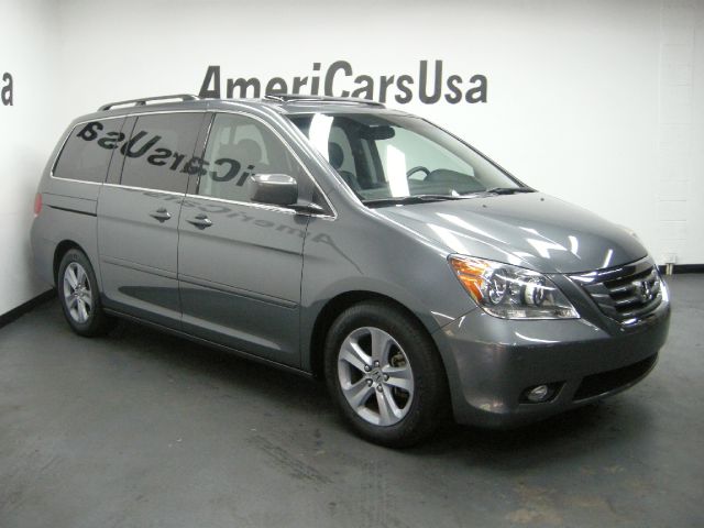 Honda Odyssey 2010 photo 2