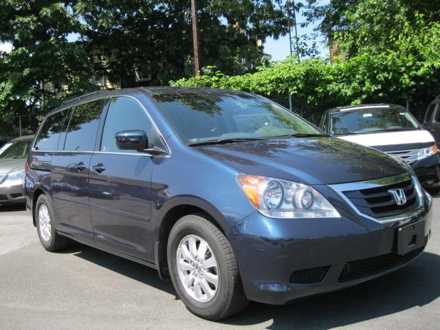 Honda Odyssey SLT Mega Cab 4x4 MiniVan