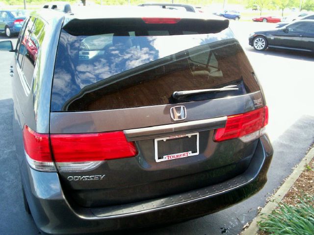 Honda Odyssey 2010 photo 11