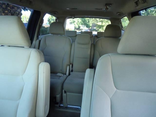 Honda Odyssey 2010 photo 5