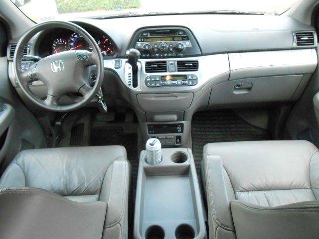 Honda Odyssey 2010 photo 14