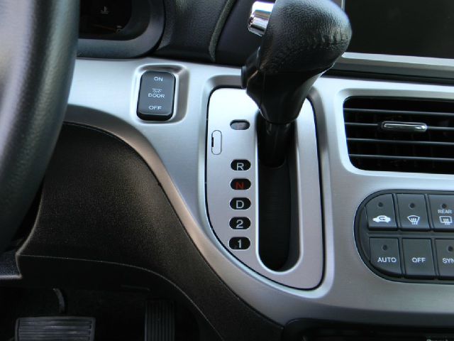 Honda Odyssey 2010 photo 33