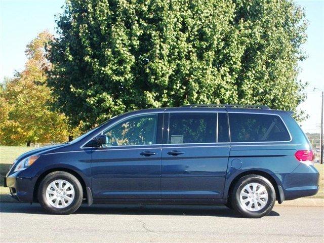 Honda Odyssey 2010 photo 1