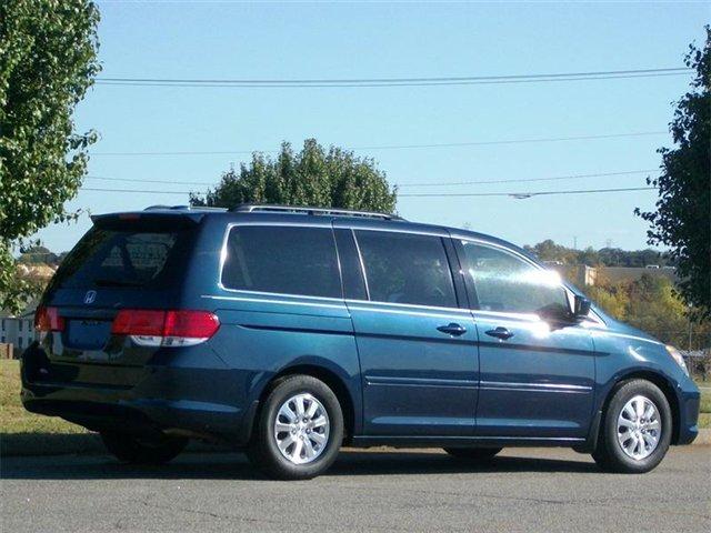 Honda Odyssey 2010 photo 4