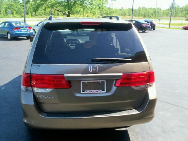 Honda Odyssey 2010 photo 4