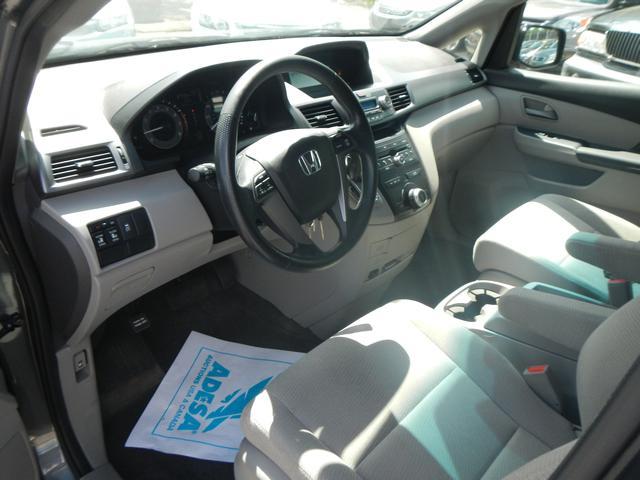 Honda Odyssey 2011 photo 1