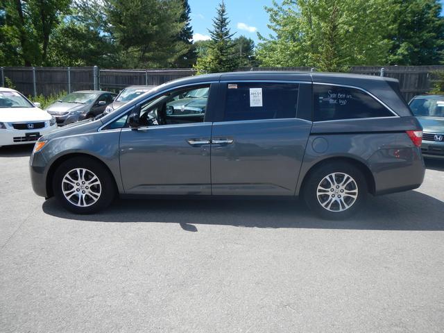 Honda Odyssey 2011 photo 4