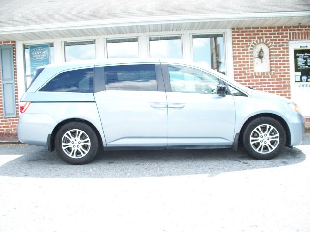 Honda Odyssey 2011 photo 1