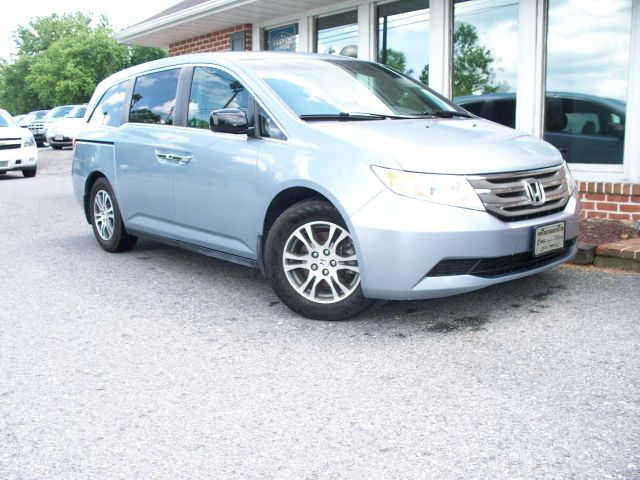 Honda Odyssey 2011 photo 4